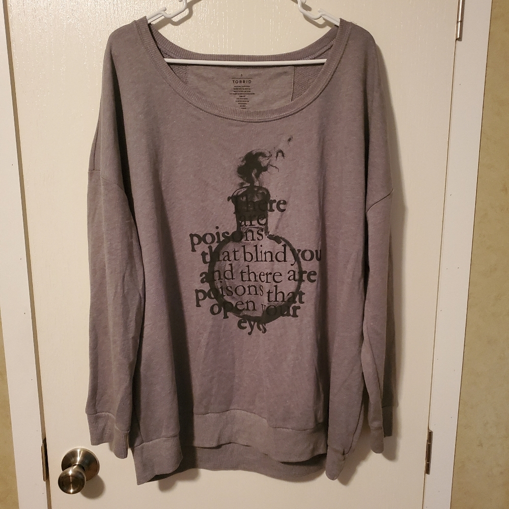 Torrid gray poison sweater size 3X